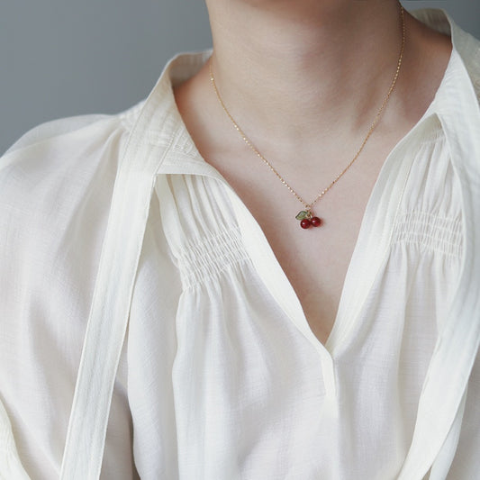 Collier Cherry
